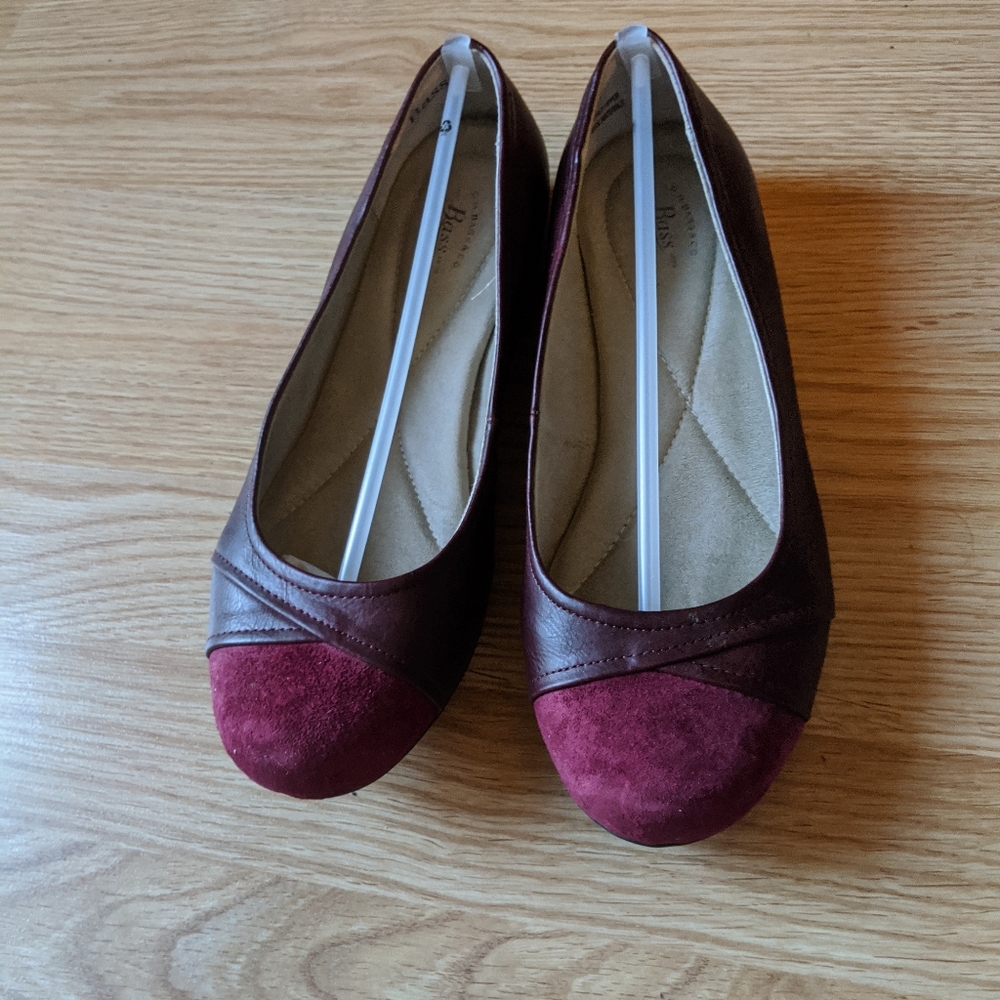 Bass Maroon Suede Flats - 8 Wide